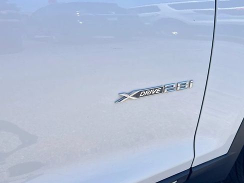Used 2017 BMW X3 xDrive28i AWD/4WD image 5