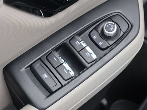 Certified 2025 Subaru Forester Limited AWD/4WD image 17