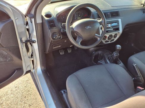 Used 2006 Ford Focus SE image 8