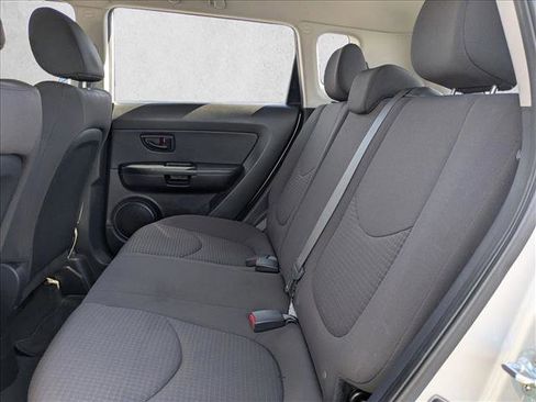 Used 2011 Kia Soul FWD image 16