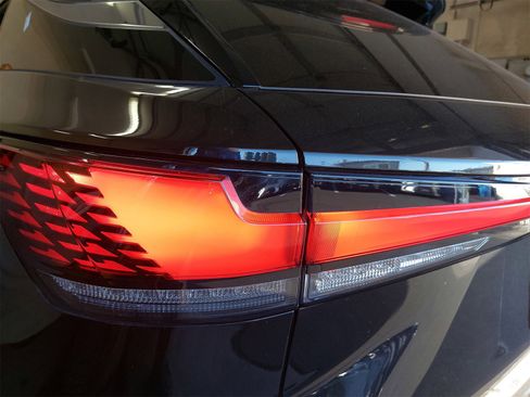 Used 2023 Lexus RX 350 Premium image 38