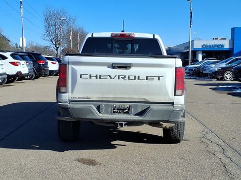 Used 2024 Chevrolet Colorado Trail Boss image 6