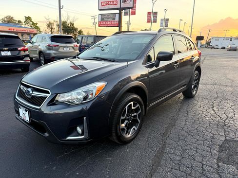 Used 2017 Subaru Crosstrek 2.0i Premium w/ Popular Package #2 image 3
