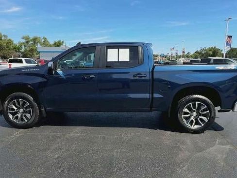 Used 2023 Chevrolet Silverado 1500 LT AWD/4WD image 5