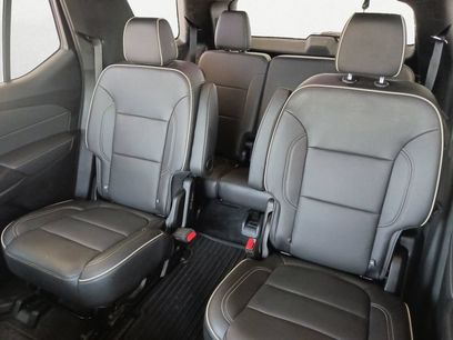 Used 2022 Chevrolet Traverse Premier