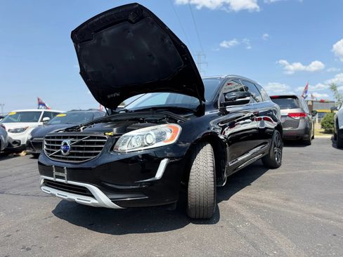 Used 2017 Volvo XC60 T5 Dynamic w/ Preferred Option Package AWD/4WD image 8