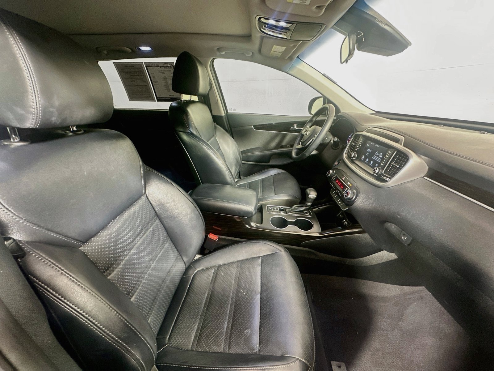 Used 2019 Kia Sorento EX FWD image 29