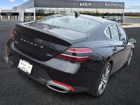 Used 2025 Genesis G70 2.5T image 3