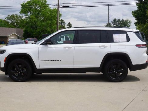 Used 2024 Jeep Grand Cherokee L Altitude AWD/4WD image 6