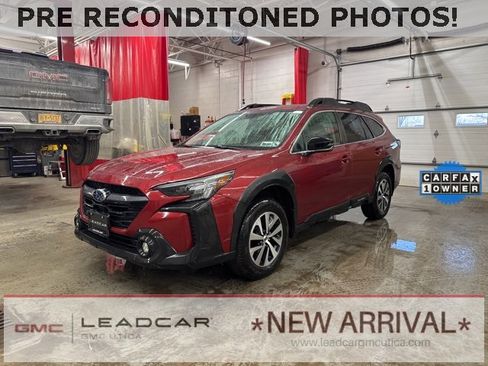 Used 2024 Subaru Outback Premium image 1