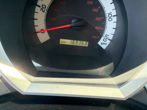 Used 2015 Toyota Tacoma 4x4 Double Cab w/ TRD Off-Road Package image 8