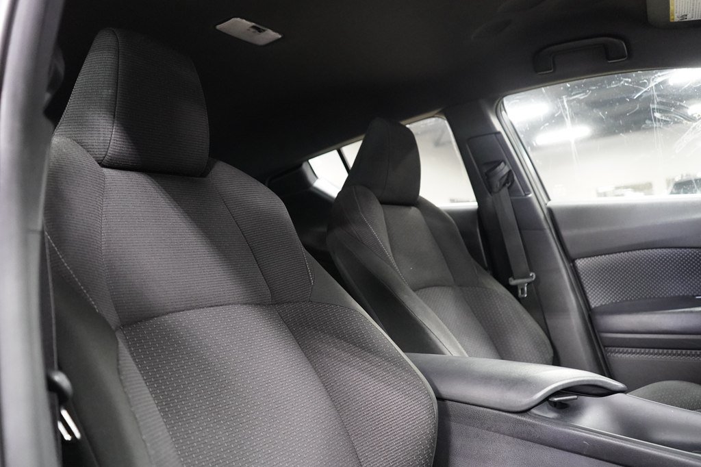 Used 2018 Toyota C-HR XLE FWD image 28