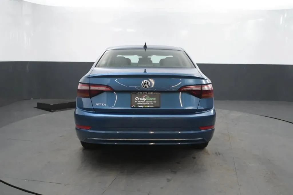 Used 2019 Volkswagen Jetta SEL FWD image 3
