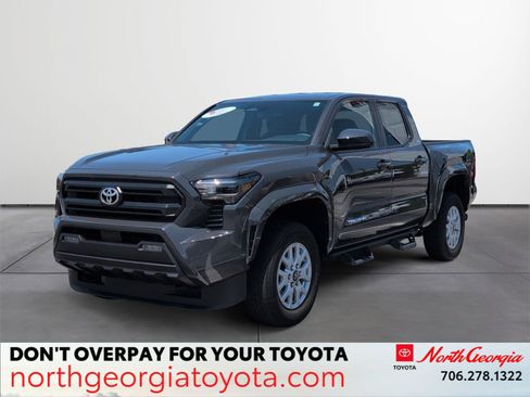 Certified 2025 Toyota Tacoma SR5 AWD/4WD image 1