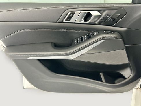 Used 2023 BMW X5 M50i w/ Executive Package image 23