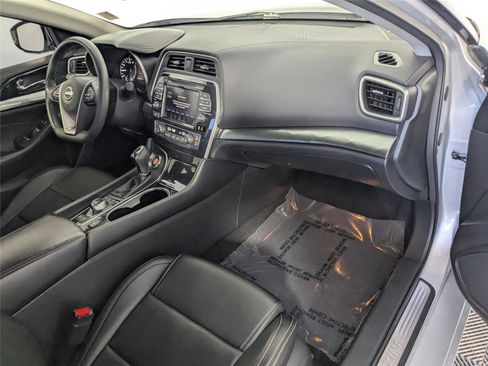 Used 2023 Nissan Maxima SV w/ Floor Mat Group image 6