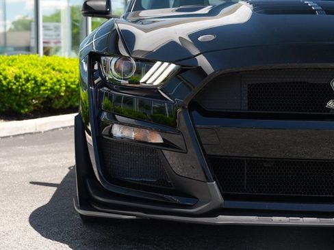Used 2022 Ford Mustang Shelby GT500 w/ Technology Package RWD image 28