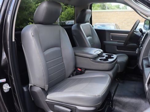 Used 2017 RAM 2500 Tradesman w/ Power & Remote Entry Group RWD image 19
