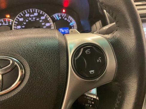 Used 2014 Toyota Camry SE FWD image 22