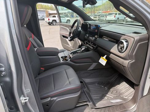 New 2026 Chevrolet Colorado Z71 w/ Technology Package AWD/4WD image 13