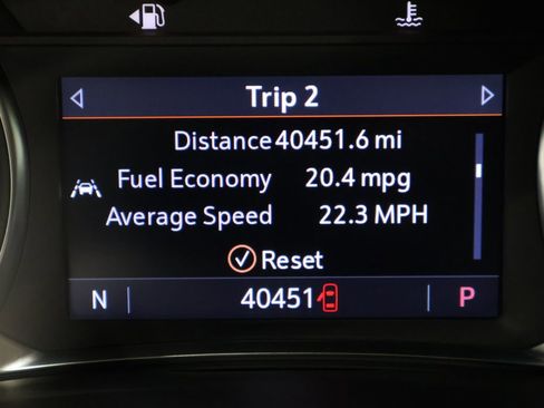 Used 2023 Chevrolet Traverse LT w/ Rear Camera Mirror Package image 44