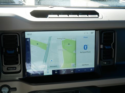 Used 2023 Ford Bronco Wildtrak image 22