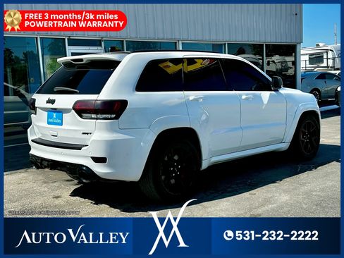 Used 2018 Jeep Grand Cherokee SRT image 7