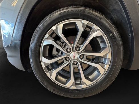 Used 2020 GMC Terrain SLT w/ Preferred Package AWD/4WD image 9