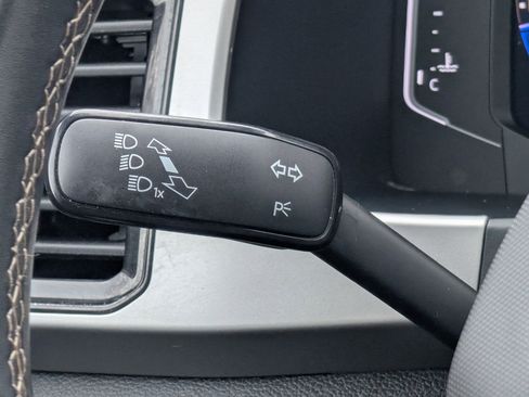 Certified 2022 Volkswagen Atlas Cross Sport SE AWD/4WD image 23