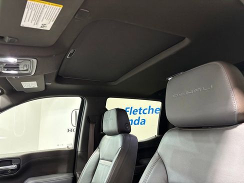 Used 2021 GMC Sierra 1500 Denali w/ Driver Alert Package II AWD/4WD image 12
