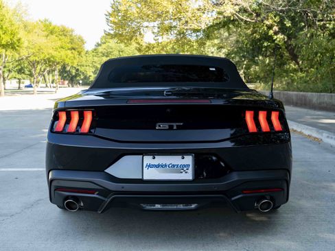 Used 2025 Ford Mustang GT Premium w/ GT Performance Package RWD image 9
