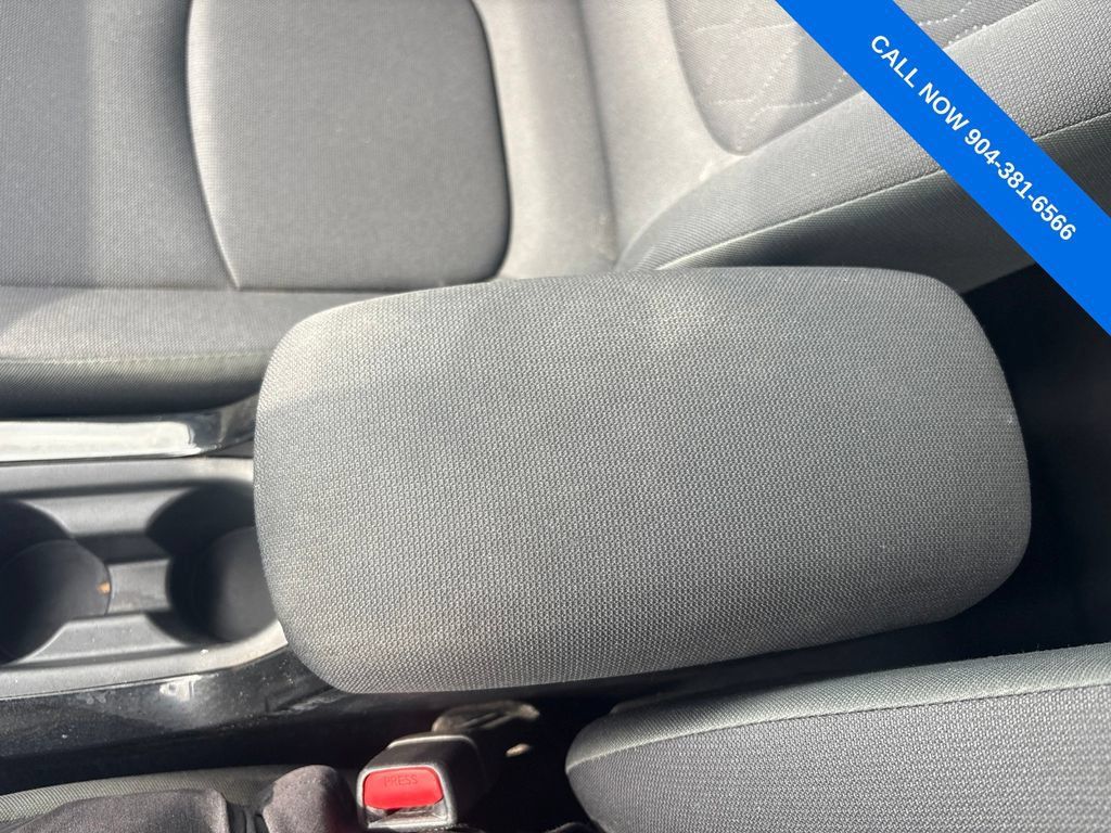 Used 2022 Toyota Corolla LE FWD image 37