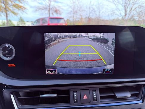 Certified 2022 Lexus ES 350 F Sport image 26