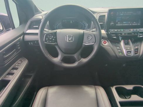 Used 2024 Honda Odyssey Sport image 16