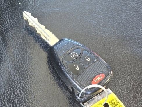 Used 2017 Jeep Wrangler Unlimited Rubicon image 37