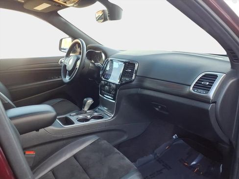 Used 2019 Jeep Grand Cherokee Altitude image 19