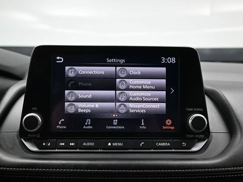 Used 2025 Nissan Rogue SV AWD/4WD image 38