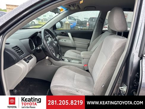 Used 2013 Toyota Highlander Plus image 13