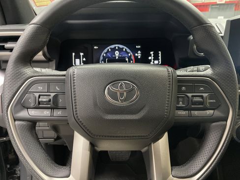 Certified 2025 Toyota 4Runner SR5 image 18