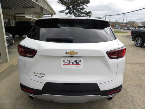 Used 2023 Chevrolet Blazer LT w/ Convenience Package FWD image 8