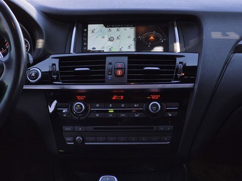 Used 2018 BMW X4 M40i image 32