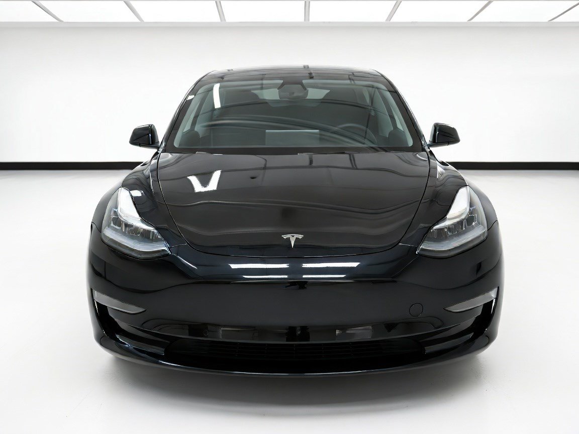 Used 2018 Tesla Model 3 RWD image 2