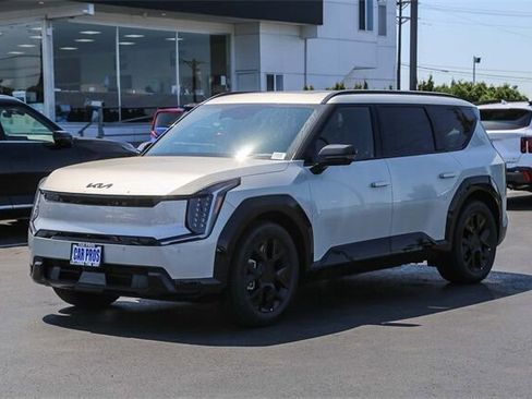 New 2026 Kia EV9 Land w/ Nightfall Edition Package image 3