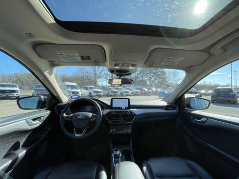 Used 2020 Ford Escape SE Sport image 30
