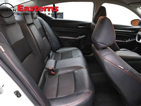 Used 2025 Nissan Altima 2.5 SR AWD/4WD image 22