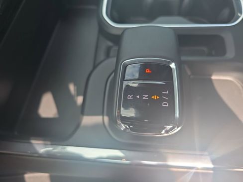 Used 2024 GMC Sierra 1500 SLT w/ SLT Premium Plus Package image 32