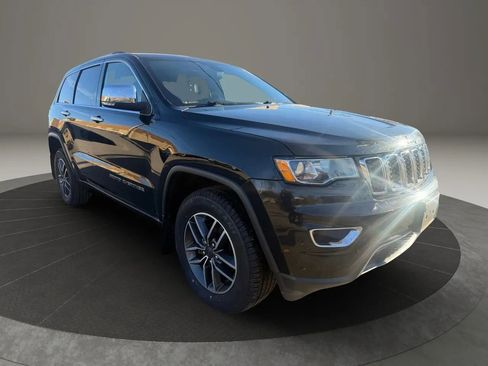 Used 2019 Jeep Grand Cherokee Limited AWD/4WD image 3