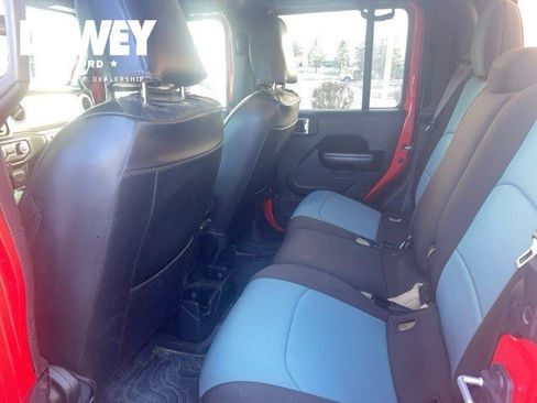 Used 2020 Jeep Gladiator Sport w/ Quick Order Package 24S image 17