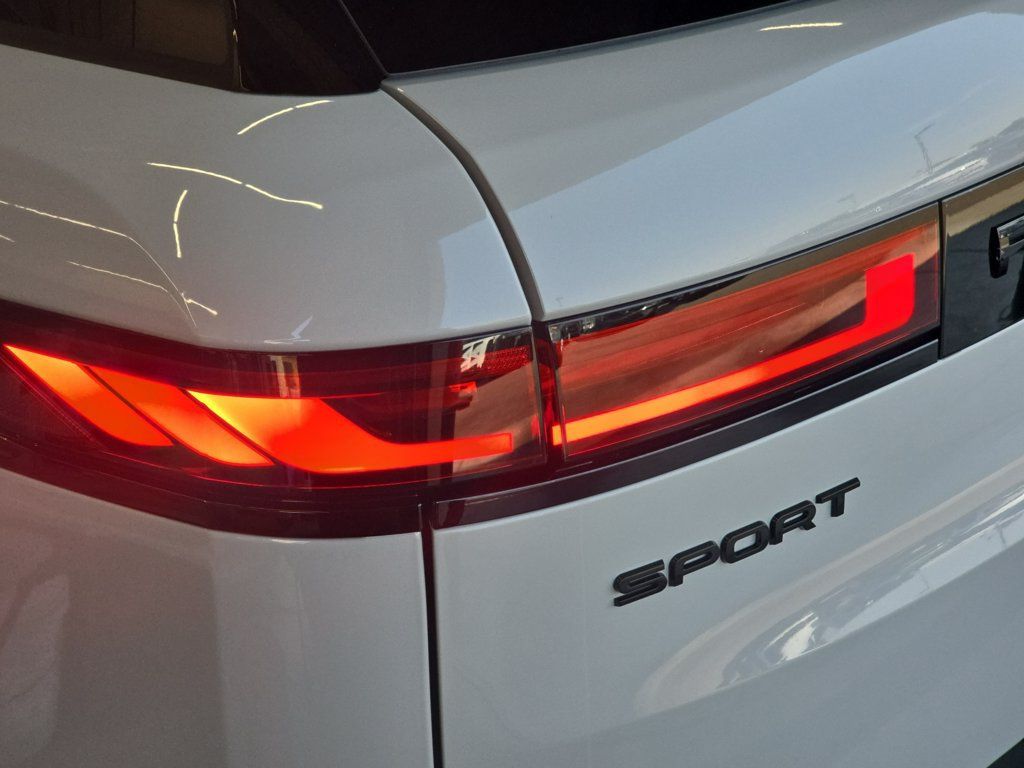 New 2026 Land Rover Range Rover Sport SE AWD/4WD image 23