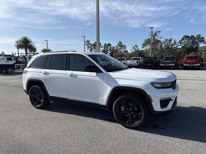 Used 2025 Jeep Grand Cherokee Limited w/ Luxury Tech Group II